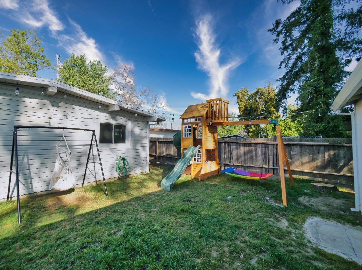 2431 Madrone St, Sutter CA 95982-2215 exterior