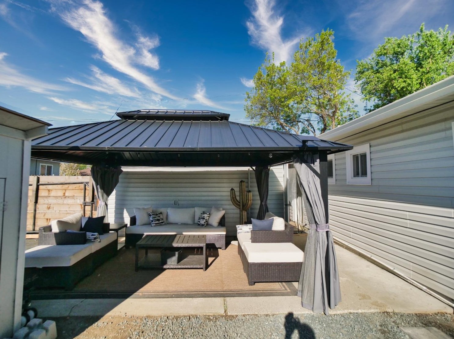 2431 Madrone St, Sutter CA 95982-2215 exterior