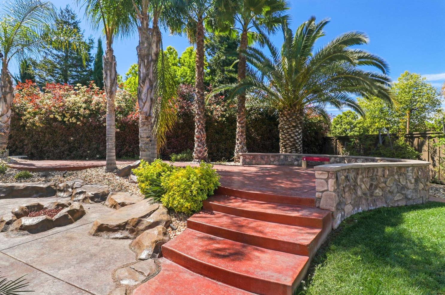 8530 Indianwood Way, Roseville CA  95747-6378 exterior