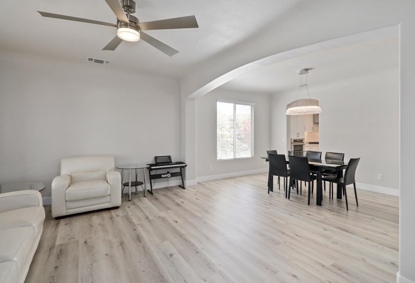 8530 Indianwood Way, Roseville CA  95747-6378 exterior