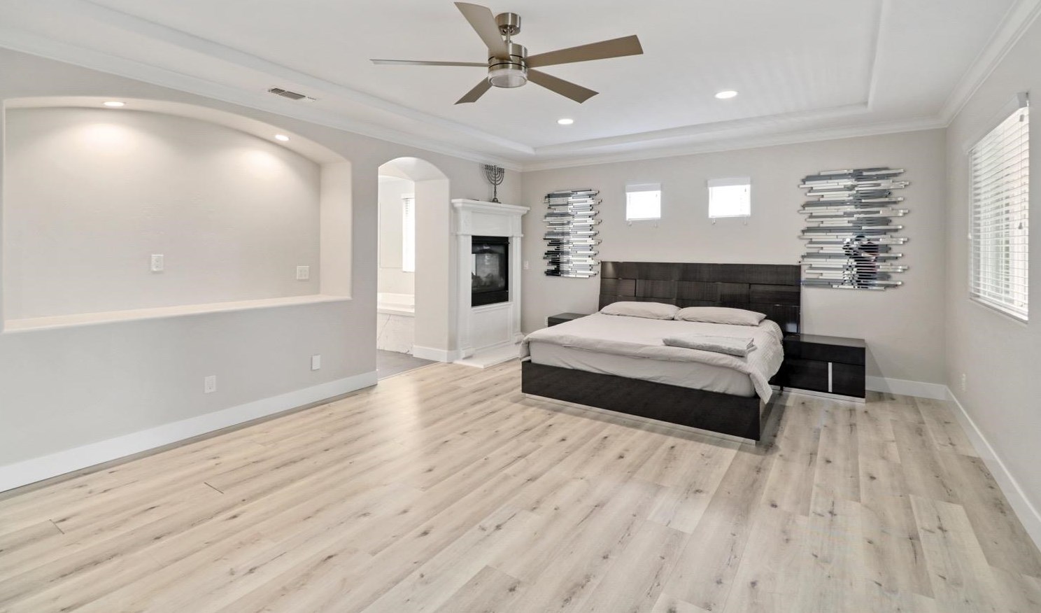 8530 Indianwood Way, Roseville CA  95747-6378 exterior