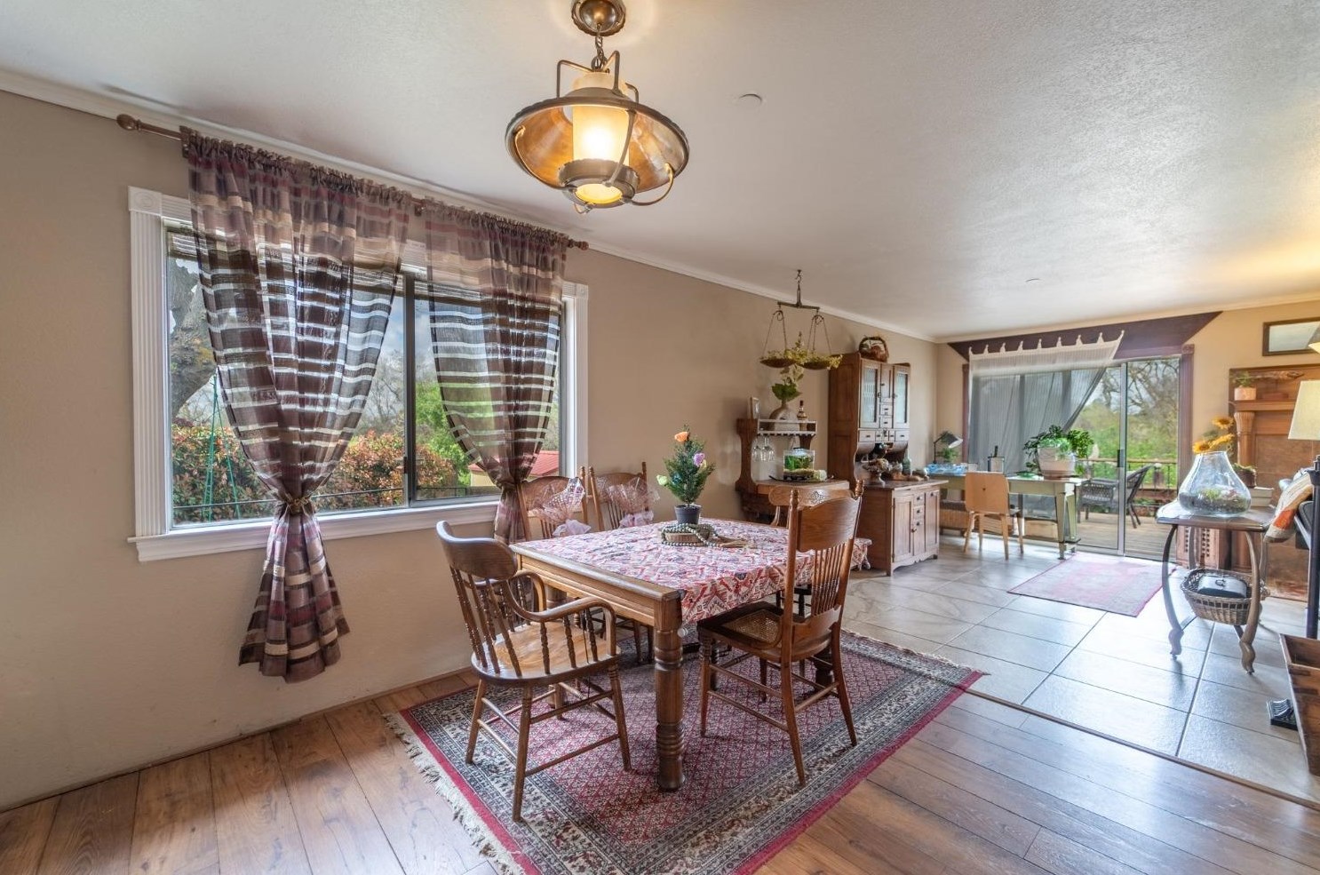 882 Reinman Ct, Valley Home CA  95361-4508 exterior