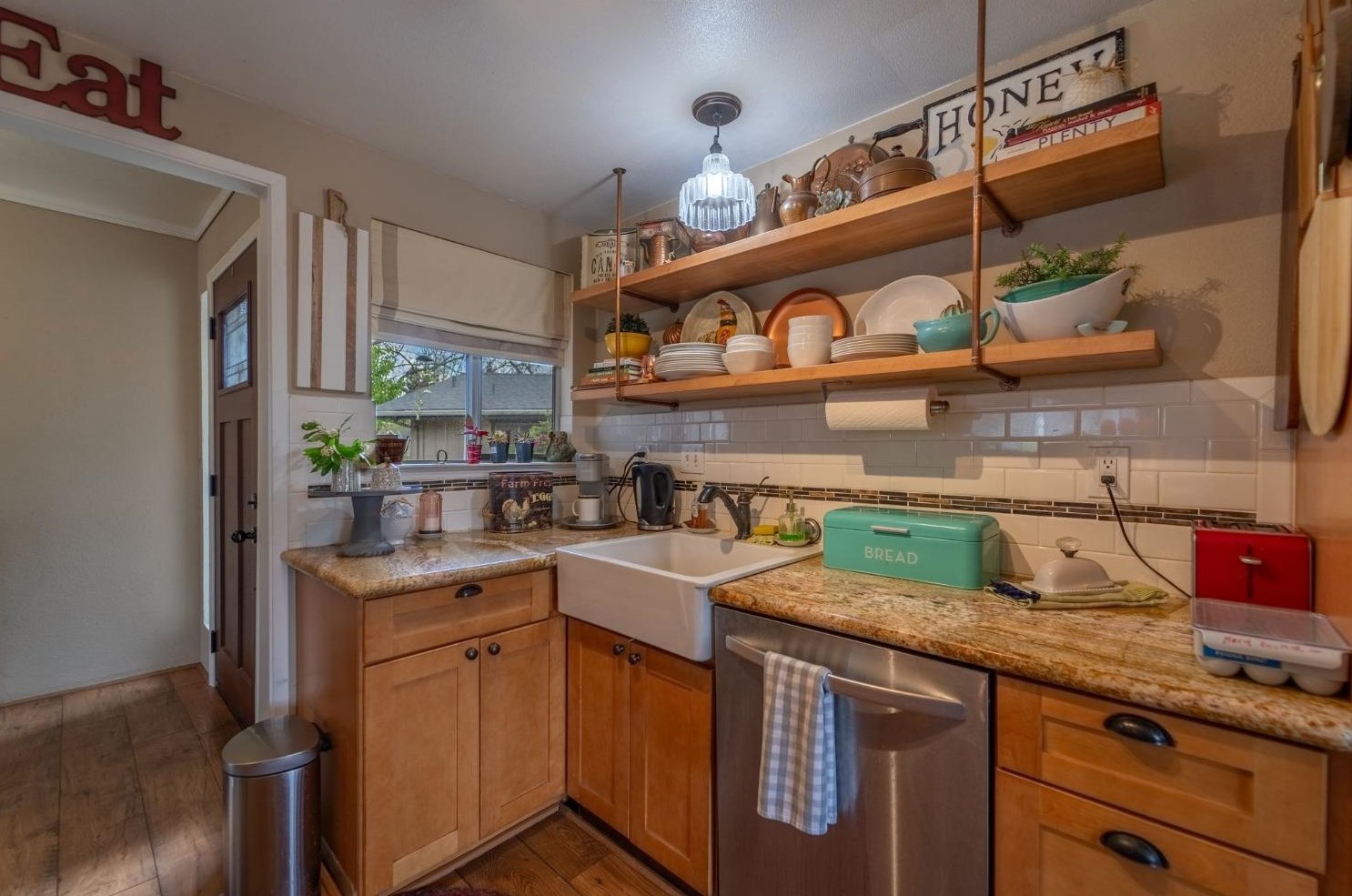 882 Reinman Ct, Valley Home CA  95361-4508 exterior