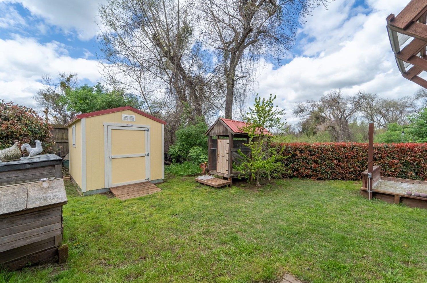 882 Reinman Ct, Valley Home CA  95361-4508 exterior