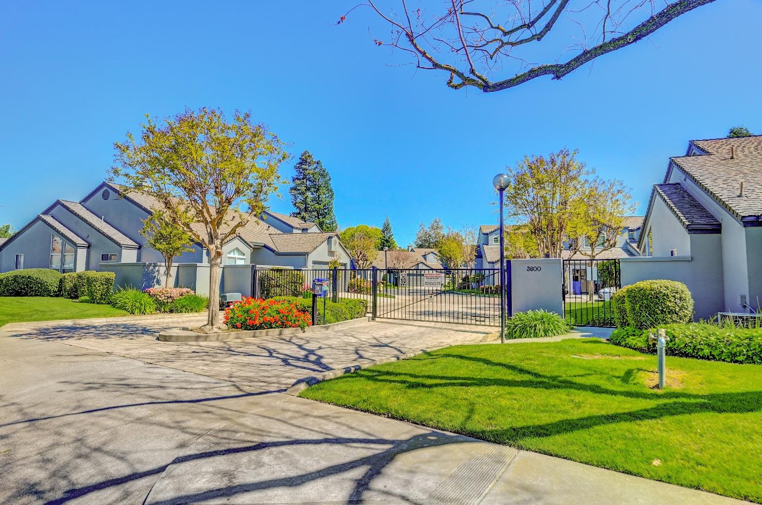 3600 Columbine Dr, Modesto CA  95356-1400 exterior