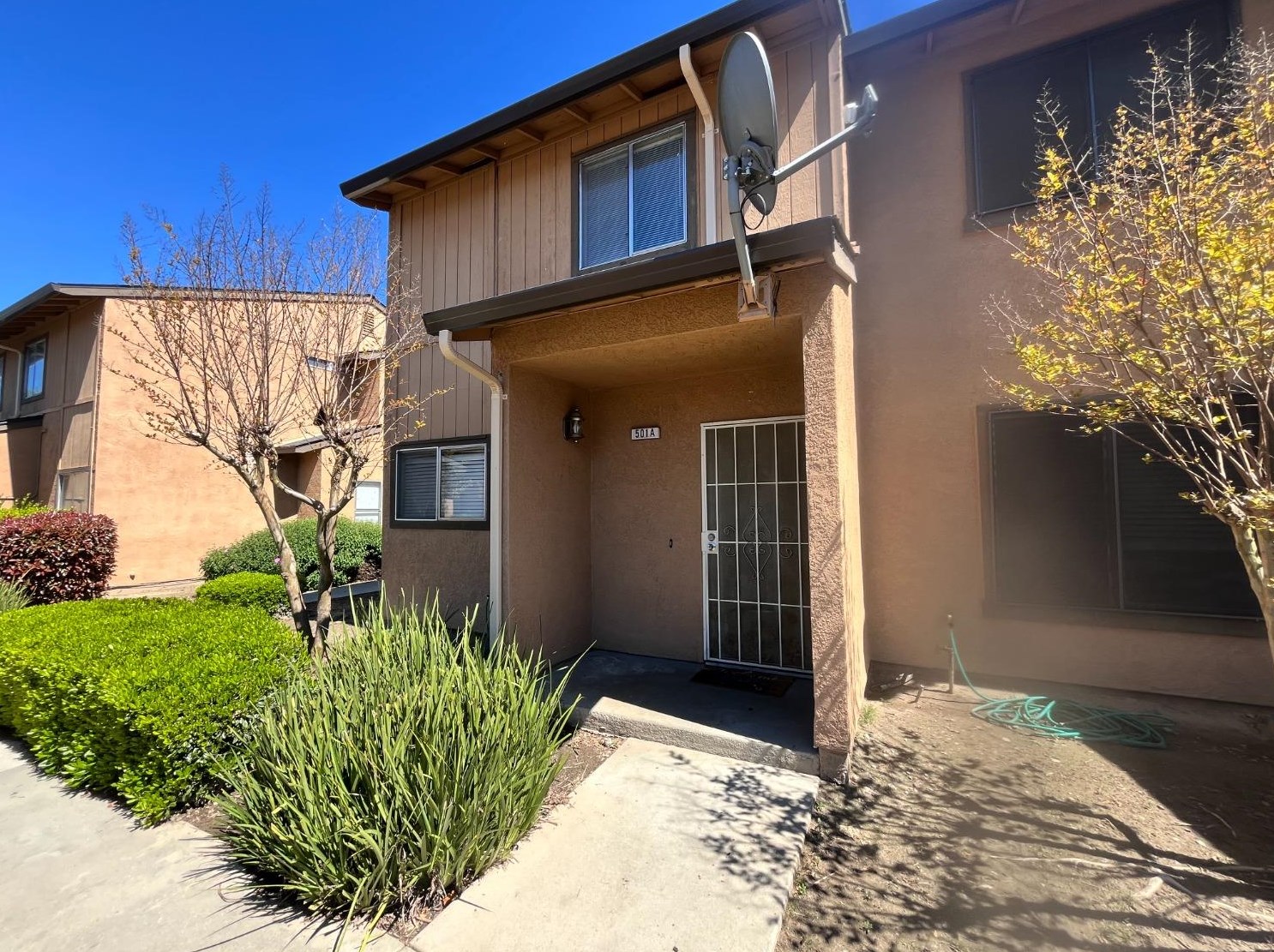 501 Lincoln Ave, Modesto CA  95354-2040 exterior