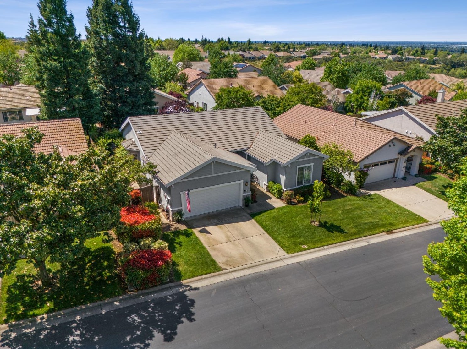2520 Sasparilla Ct, Rocklin CA  95765-5605 exterior