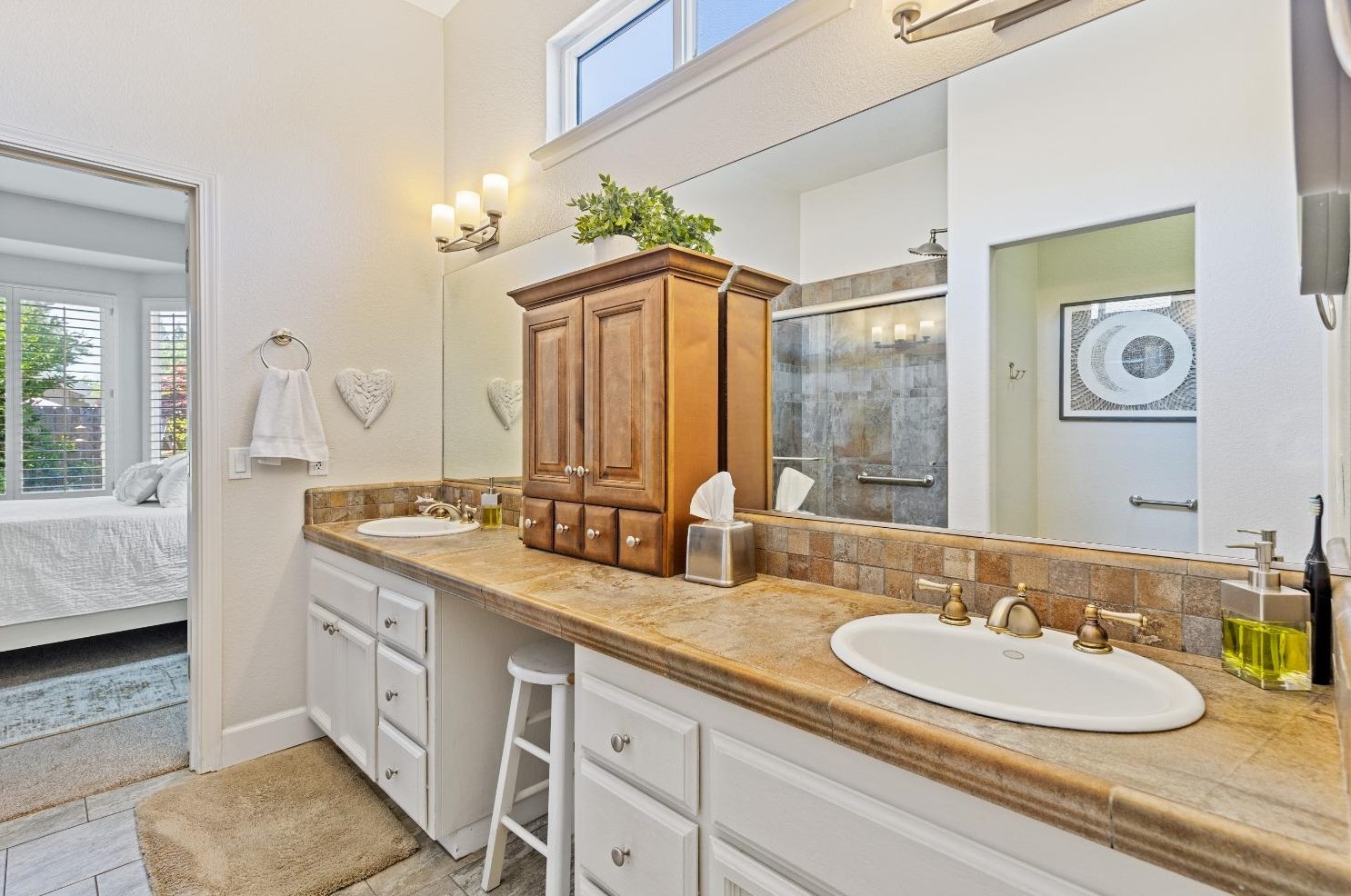 2520 Sasparilla Ct, Rocklin CA  95765-5605 exterior