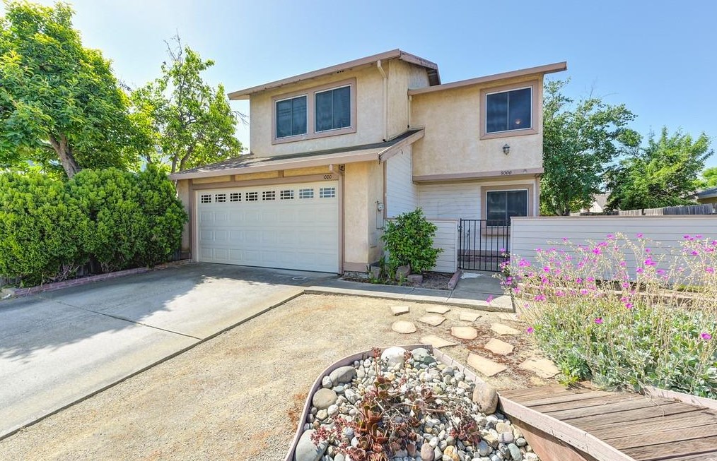 8000 Skywoods Way, Sacramento, CA 95828-4881