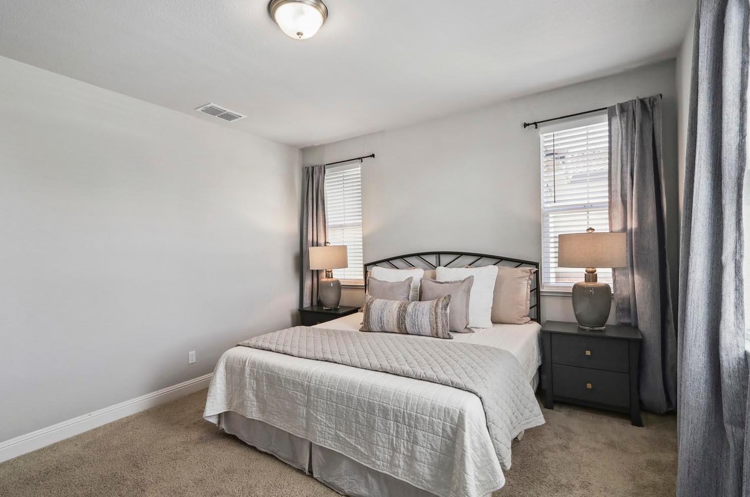 3817 Miners Ravine Dr, Roseville CA 95661-2507 exterior