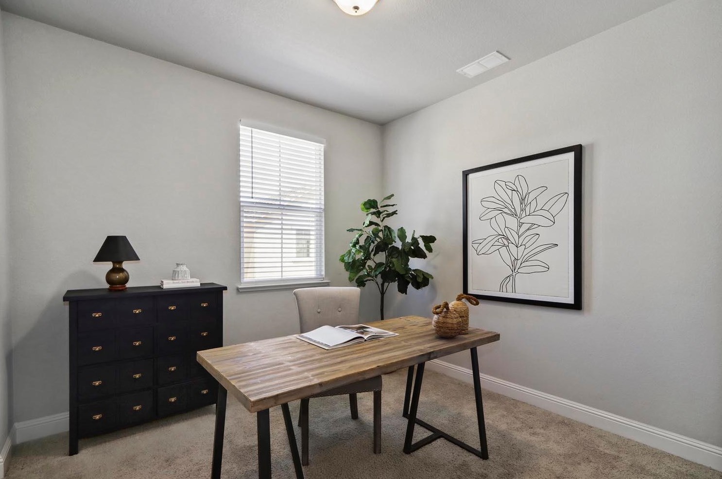 3817 Miners Ravine Dr, Roseville CA 95661-2507 exterior