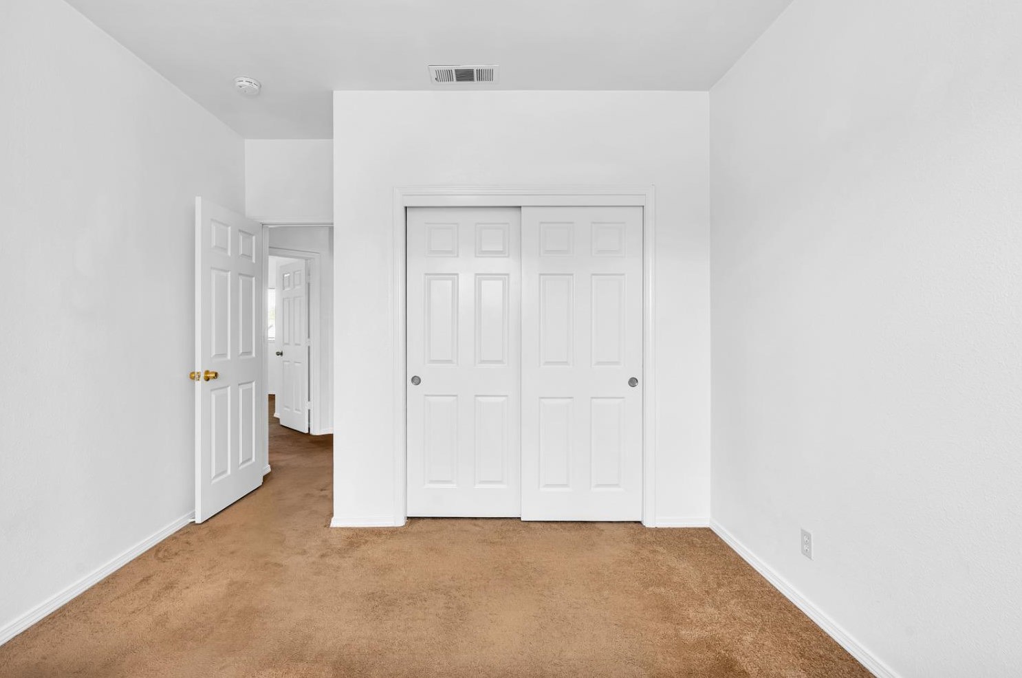 1631 Fir Dr, Los Banos CA 93635-4549 exterior