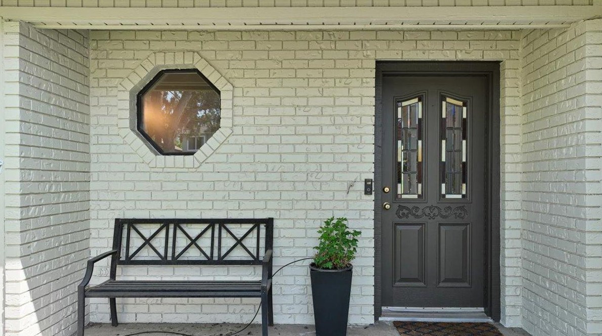 1298 Riv Blf Dr, Valley Home CA 95361-2678 exterior