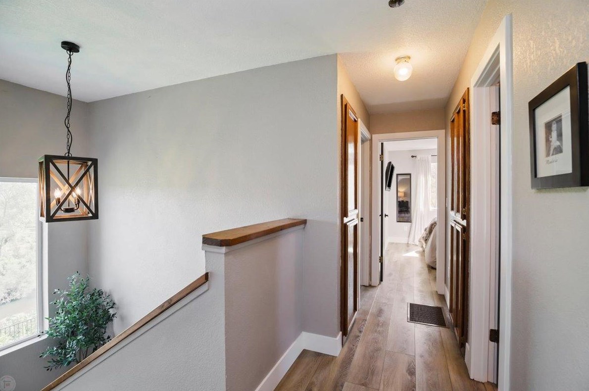 1298 Riv Blf Dr, Valley Home CA 95361-2678 exterior