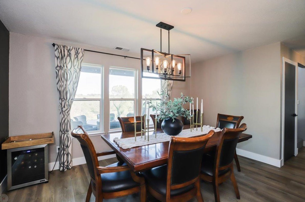 1298 Riv Blf Dr, Valley Home CA 95361-2678 exterior