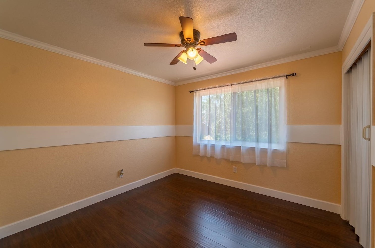 1313 Hunt Rd, Manteca CA  95337-6732 exterior