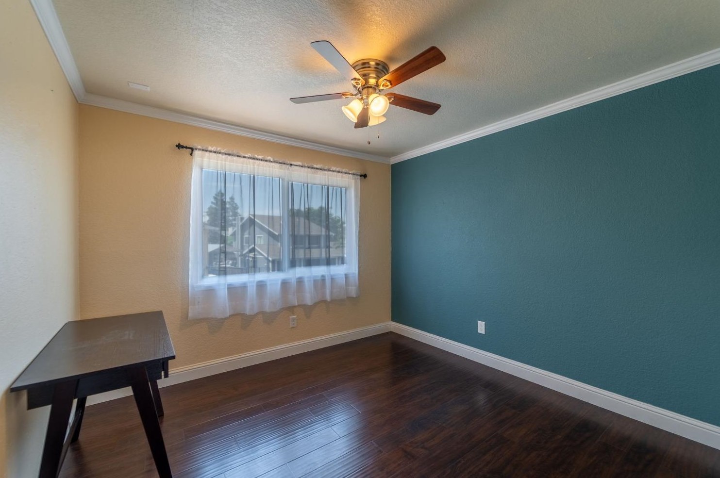 1313 Hunt Rd, Manteca CA  95337-6732 exterior