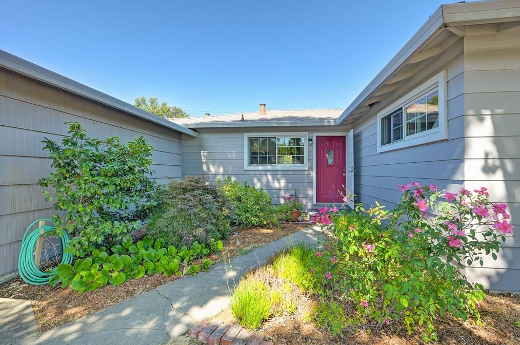 3525 Lani Ln, Carmichael, CA 95608-3449