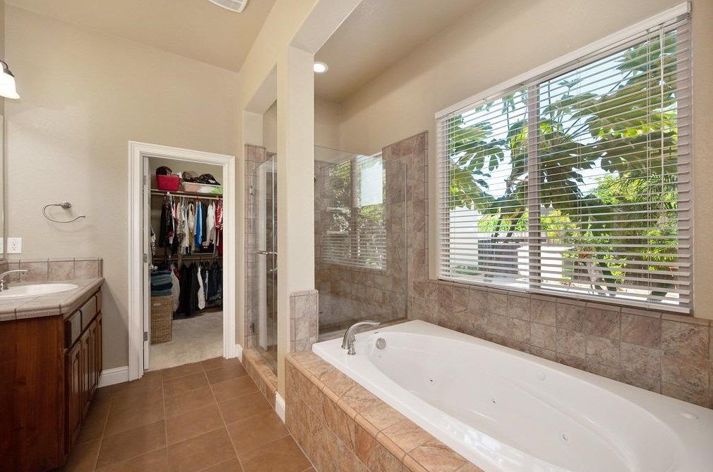 317 White Feather Ct, Roseville CA  95747-8891 exterior