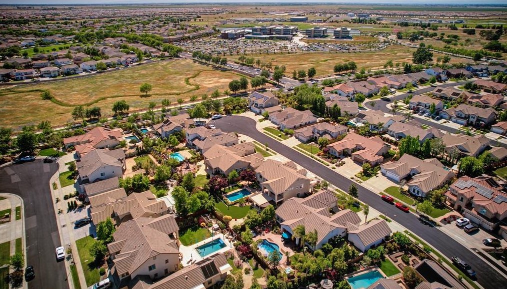 317 White Feather Ct, Roseville CA  95747-8891 exterior