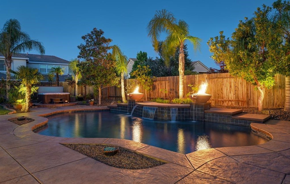 317 White Feather Ct, Roseville CA  95747-8891 exterior