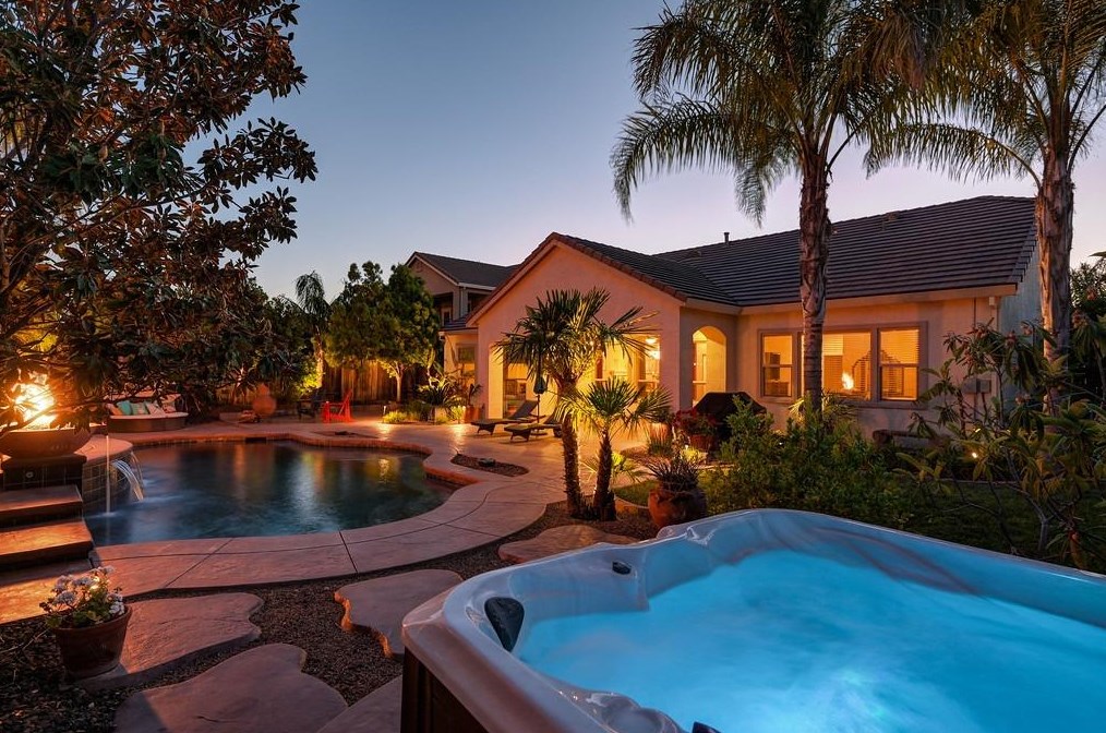 317 White Feather Ct, Roseville CA  95747-8891 exterior