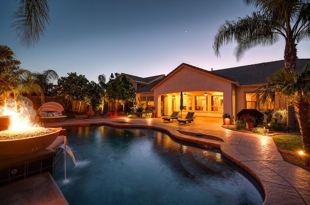 317 White Feather Ct, Roseville CA  95747-8891 exterior