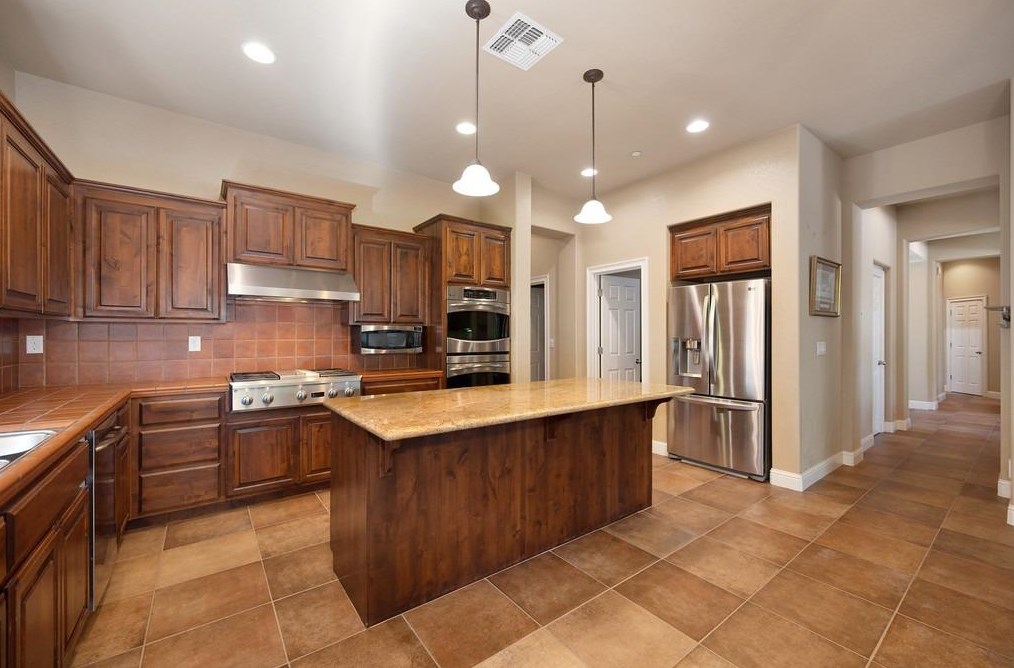 317 White Feather Ct, Roseville CA  95747-8891 exterior