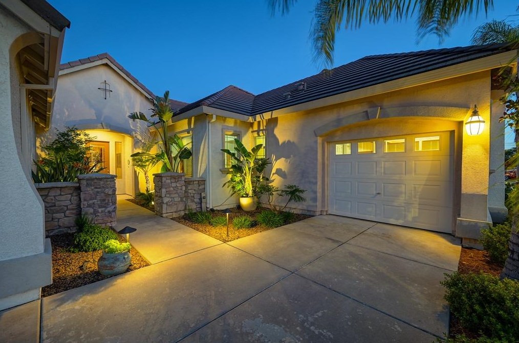 317 White Feather Ct, Roseville CA  95747-8891 exterior