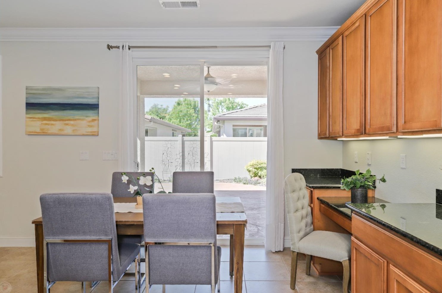 1535 Maple Valley St, Manteca CA 95336-5127 exterior