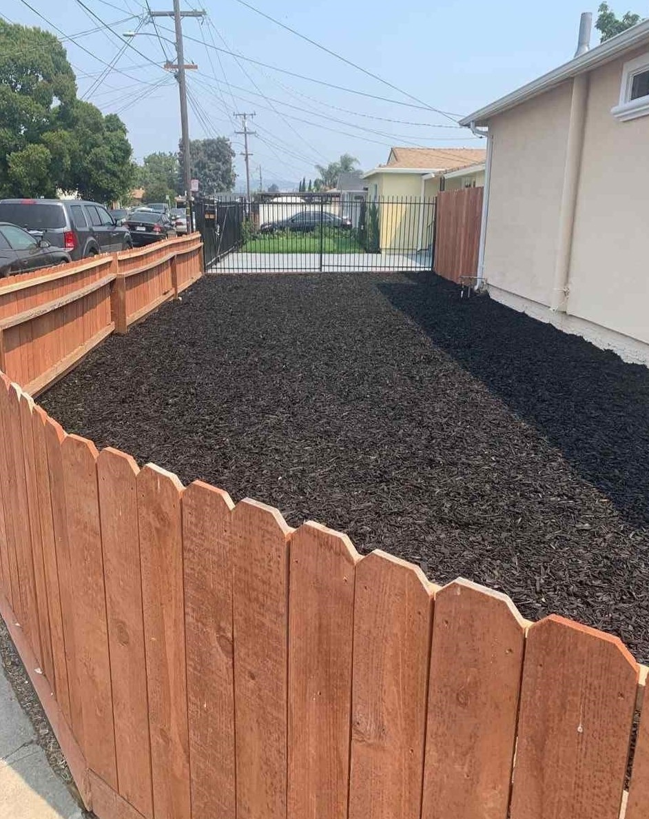 10050 Bernhardt Dr, Oakland CA  94603-2018 exterior