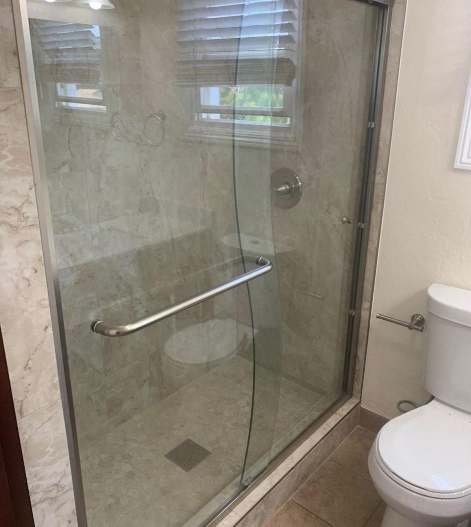 10050 Bernhardt Dr, Oakland CA  94603-2018 exterior