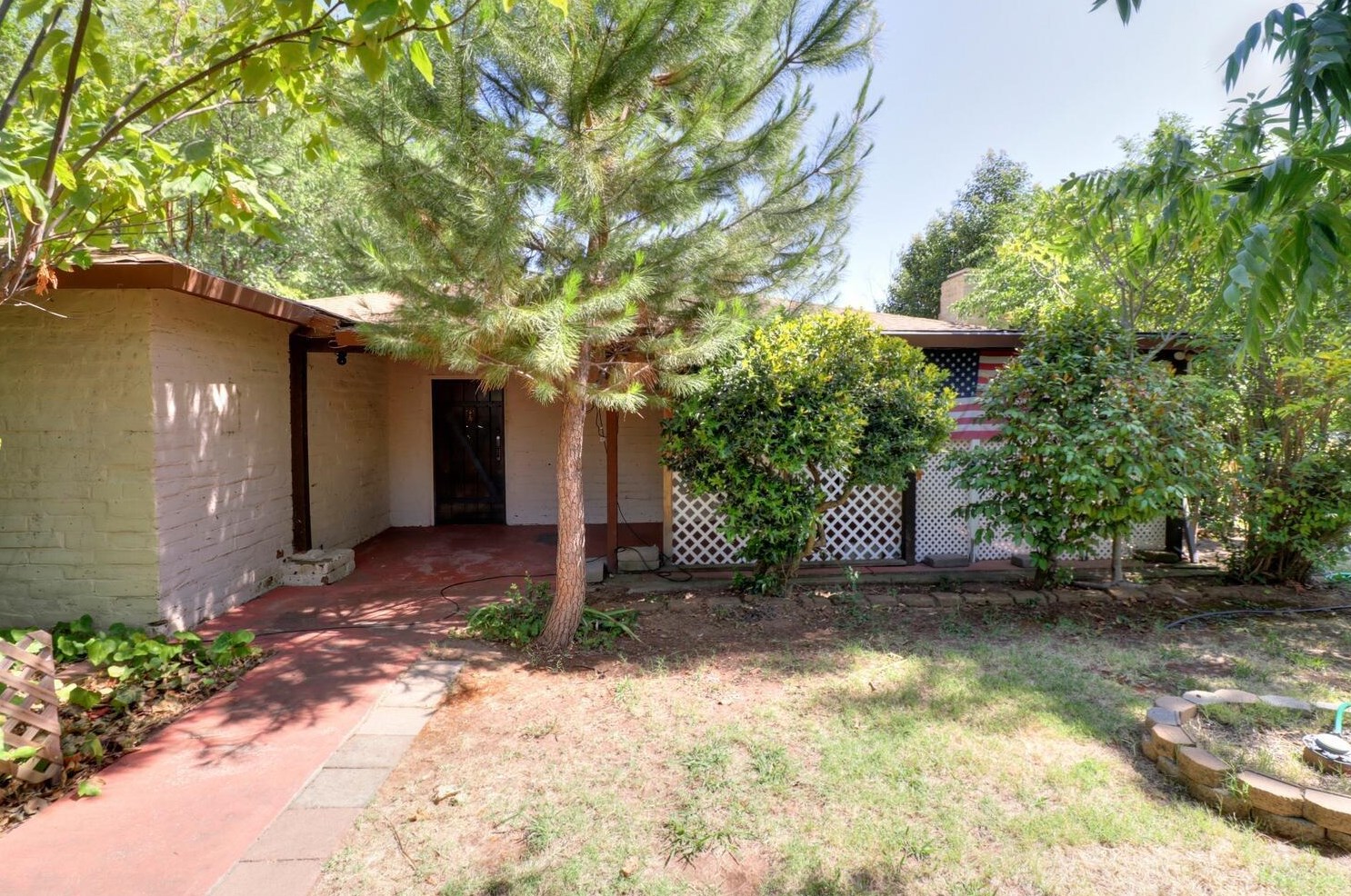 3300 Harmony Ln, Sacramento, CA 95821-2529