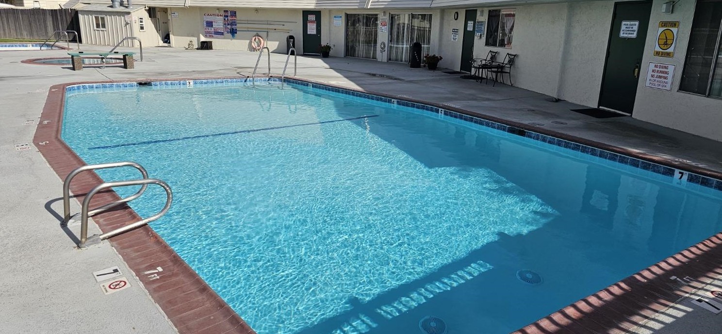 8665 Florin Rd, Sacramento CA  95828-2640 exterior