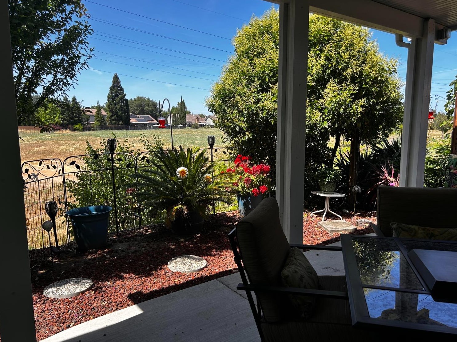 47 Hancock Dr, Roseville CA  95678-1122 exterior