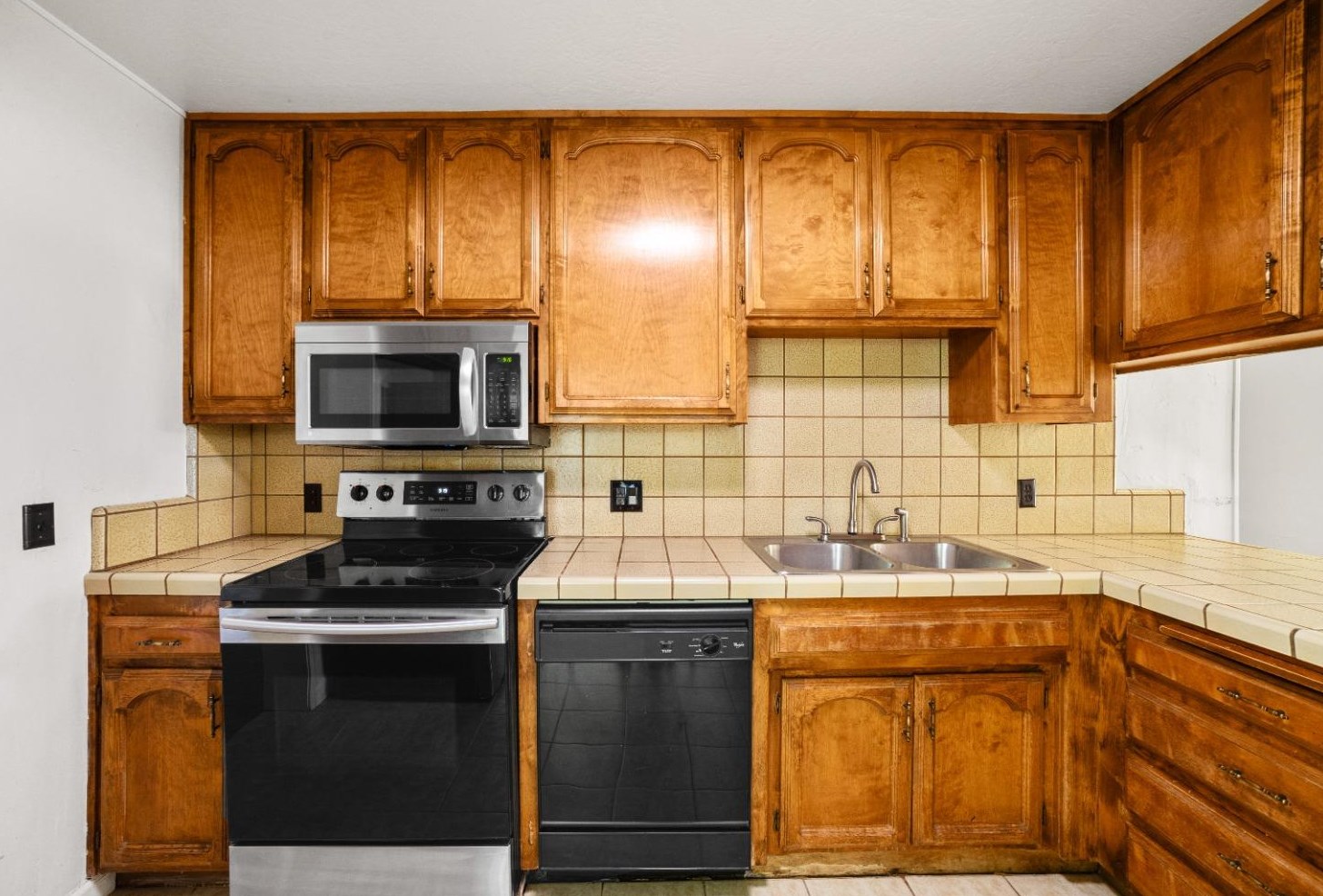 1178 Rosemary Ln, Yuba City CA  95991-3306 exterior