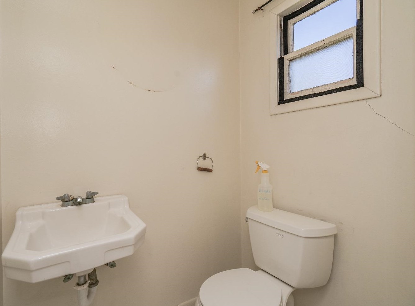 805 Pleasant St, Roseville CA 95678-1446 exterior