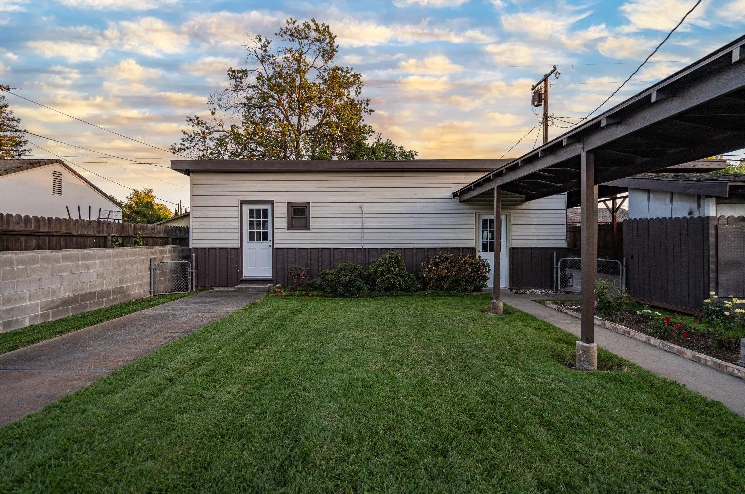 805 Pleasant St, Roseville CA 95678-1446 exterior