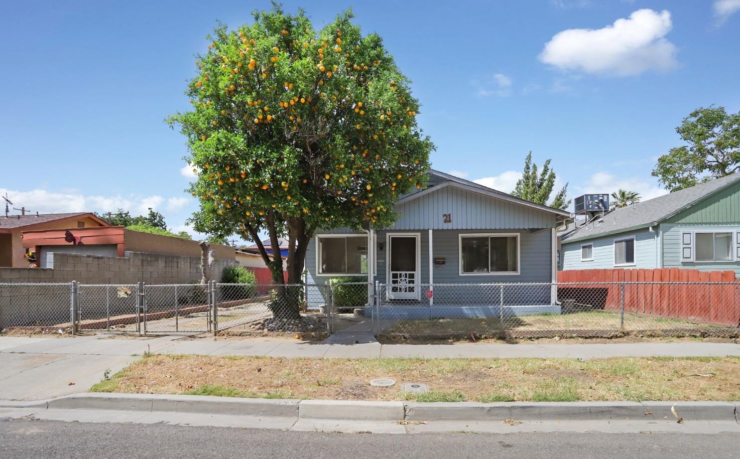 21 W 1st St, Tracy, CA 95376