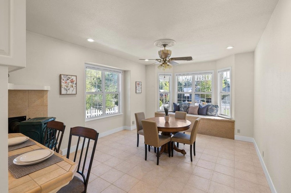 125 Scotia Pne Cir, Grass Valley CA  95945-5418 exterior