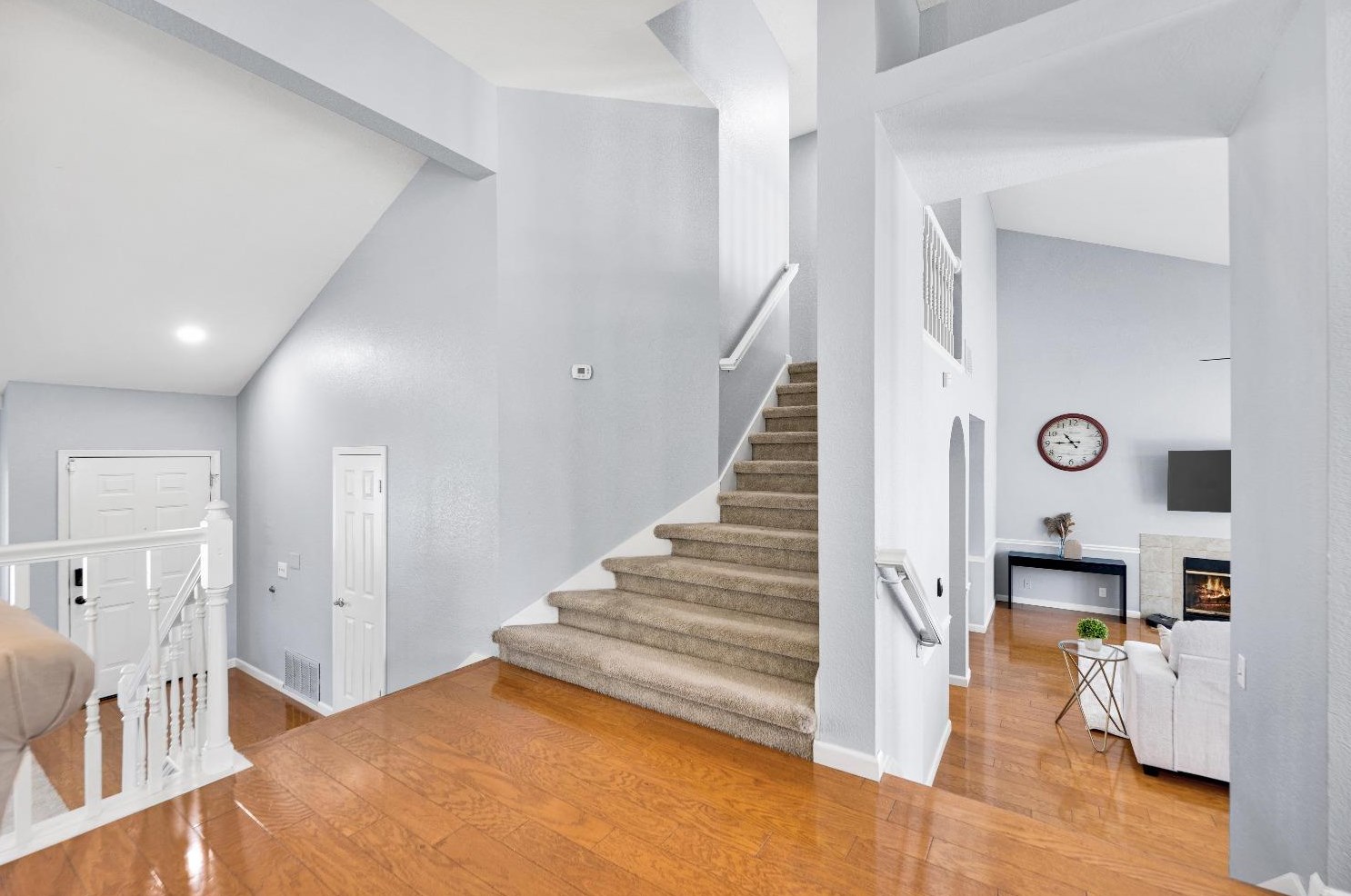 5500 Ravine Creek Way, Elk Grove CA  95758-4716 exterior