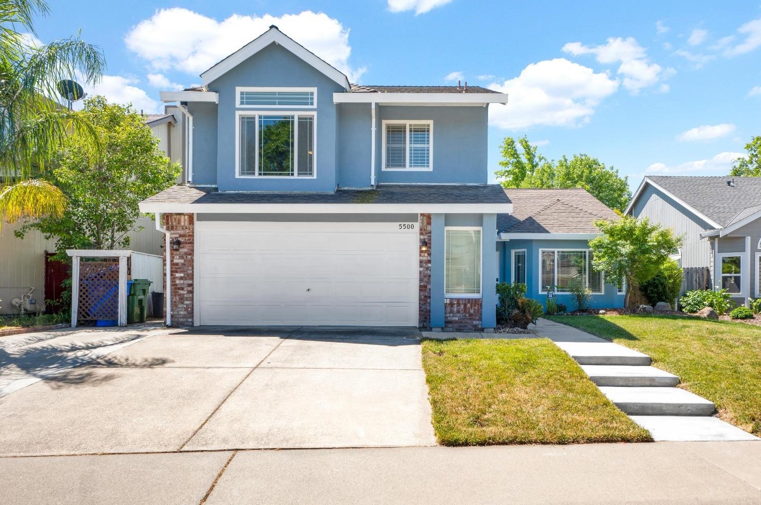 5500 Ravine Creek Way, Elk Grove CA  95758-4716 exterior