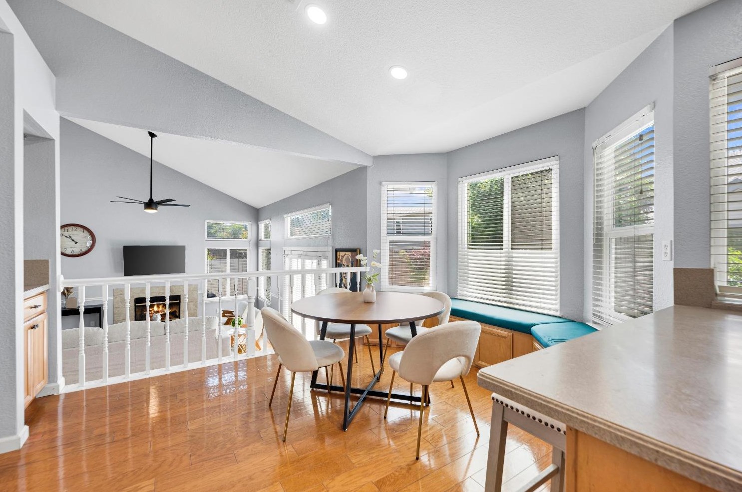 5500 Ravine Creek Way, Elk Grove CA  95758-4716 exterior