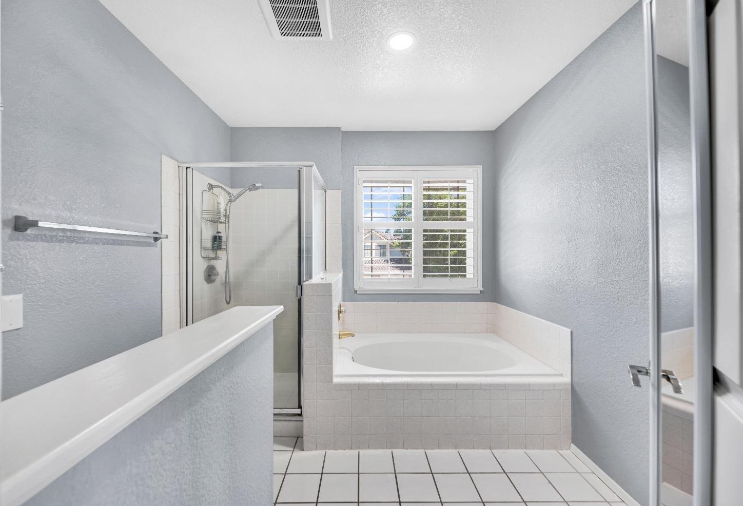 5500 Ravine Creek Way, Elk Grove CA  95758-4716 exterior