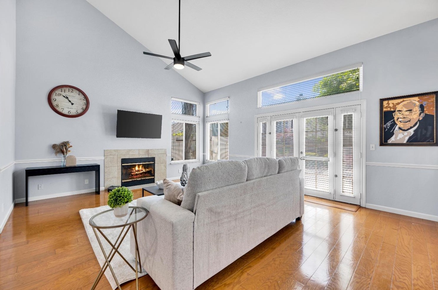 5500 Ravine Creek Way, Elk Grove CA  95758-4716 exterior