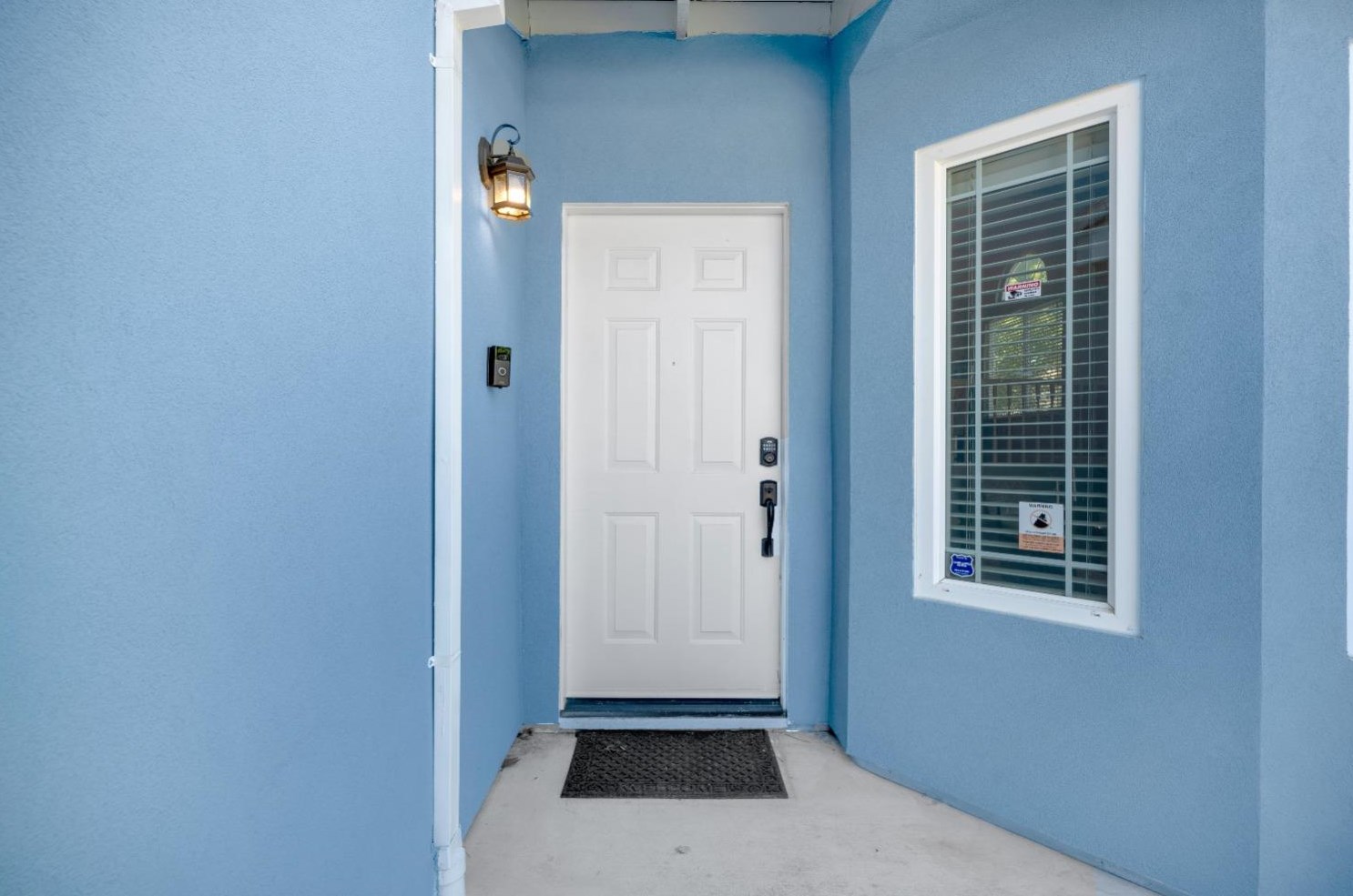 5500 Ravine Creek Way, Elk Grove CA  95758-4716 exterior