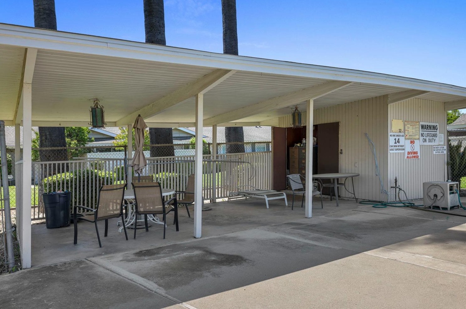 205 Floyd Ave, Modesto CA  95350-2342 exterior