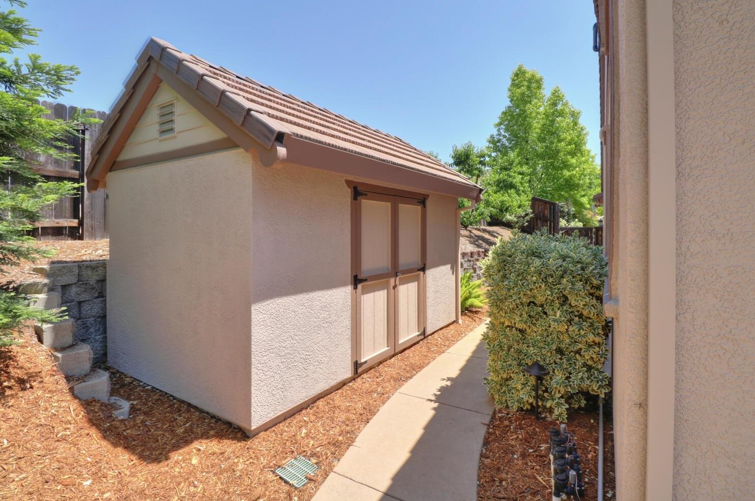 2268 Wild Pln Ct, Rocklin CA  95765-5372 exterior