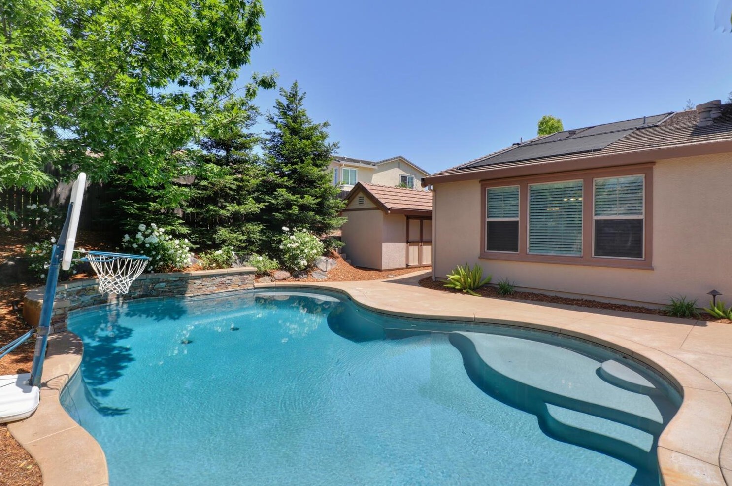 2268 Wild Pln Ct, Rocklin CA  95765-5372 exterior