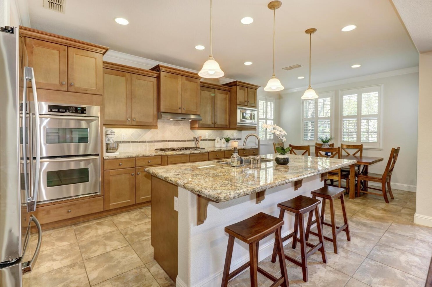 2268 Wild Pln Ct, Rocklin CA  95765-5372 exterior